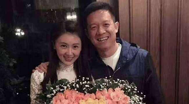 甘薇回应与贾跃亭离婚 否认拿40亿