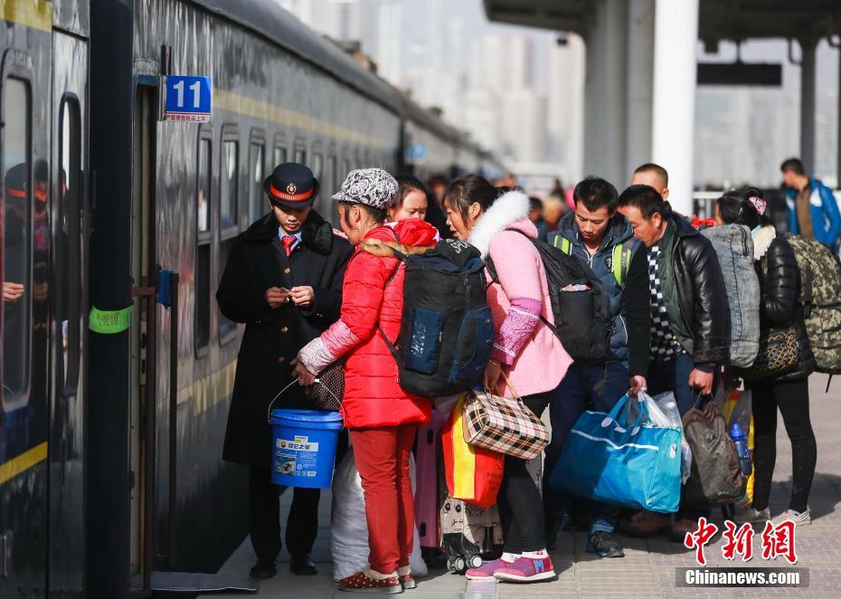 成都到新疆售价5万起火车专列卖爆