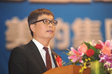 美的董事长首度回应与小米竞争