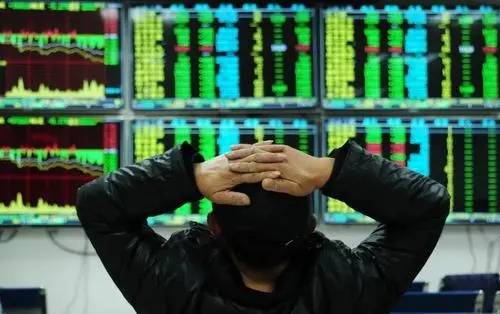 年轻人盯上炒金炒股