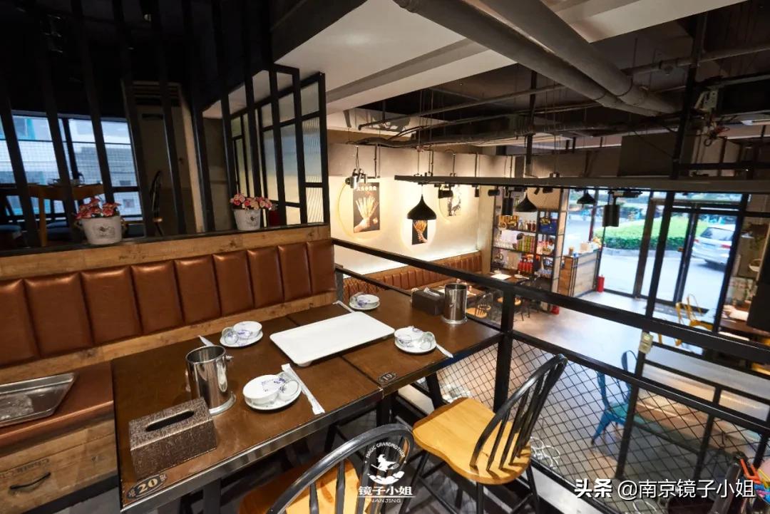 烧烤摊影响楼上居民 男子去店里大闹：深夜噪音引发的邻里冲突