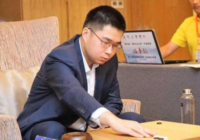 9岁天才棋手跳楼