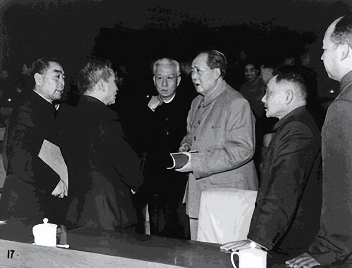 朝鲜倾覆驱逐舰还有救吗？专家深度解析救援可能性与挑战