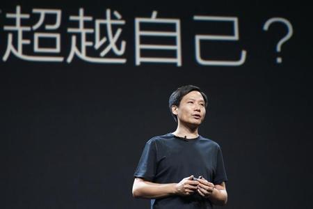 雷军震撼发声：别指望自研芯片上来就碾压苹果，国产技术崛起仍需时间！