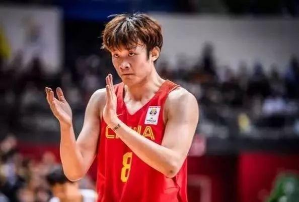 震惊！武磊膝部旧伤复发 比赛出战成疑，国足生死战或受影响！