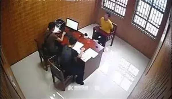 惊魂！入室行凶点外卖报警：机智自救背后的生死时刻