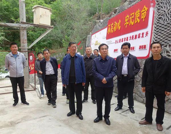 震惊！甘肃舟曲县21名干部被免职或调岗，背后原因引人深思！