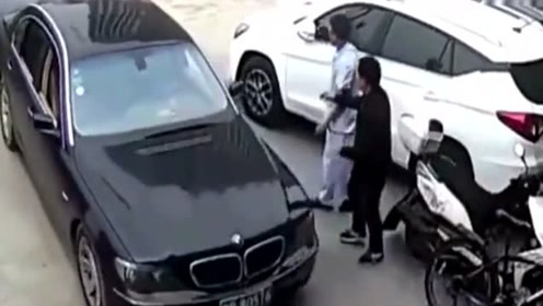 震惊！租开宝马撞百万豪车，责任谁来担？深度解析事故背后的法律与保险难题