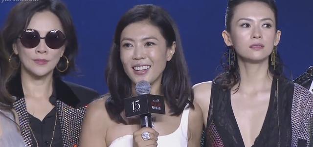 "芭莎镜头签好歹毒"引争议：揭秘背后不为人知的行业黑幕！