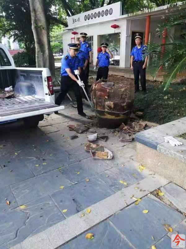 震惊！司马光砸缸雕塑像猴引热议，背后真相令人深思