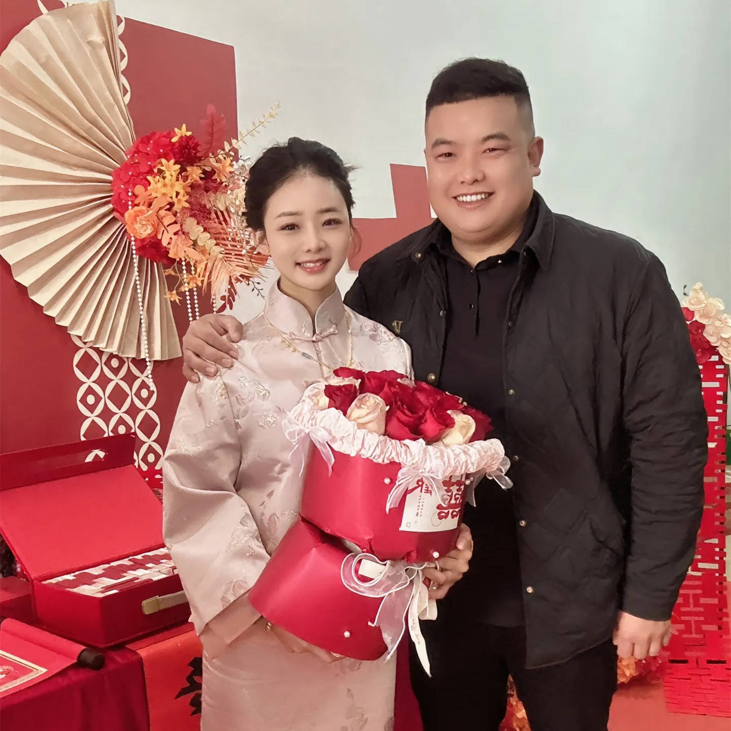 惊喜！300万粉丝网红“费爷”宣布结婚，粉丝集体沸腾：终于等到这一天！