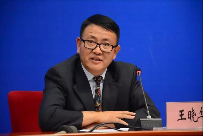 震惊！修建“豪华公厕”的原厅长被通报，背后竟隐藏这些黑幕！