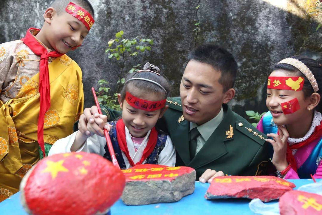 殷殷家国情：这份深沉的爱，为何让千万家庭热泪盈眶？